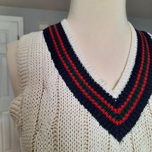 Knitted cram vest.